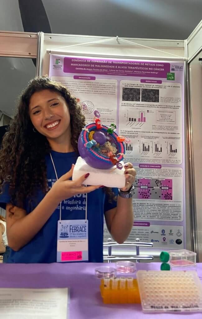 Carolina de Araujo Pereira da Silva , Mary Kay award winner for STEM advancement